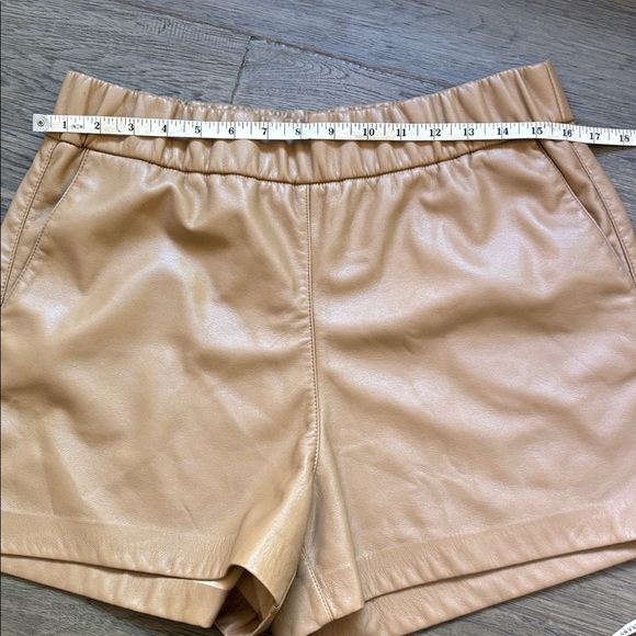 Maison Cinqcent | Tan Faux Leather Shorts Size Medium - Picture 5 of 10